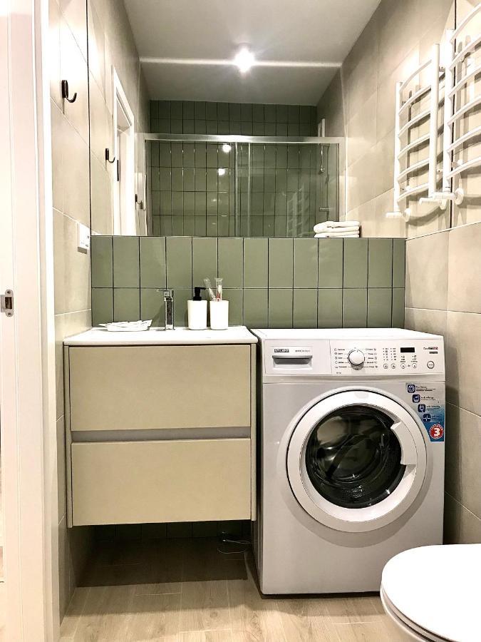 Modern Studio City Center Дуже Тепло! Netflix Khmelʼnytsʼkyy Bagian luar foto
