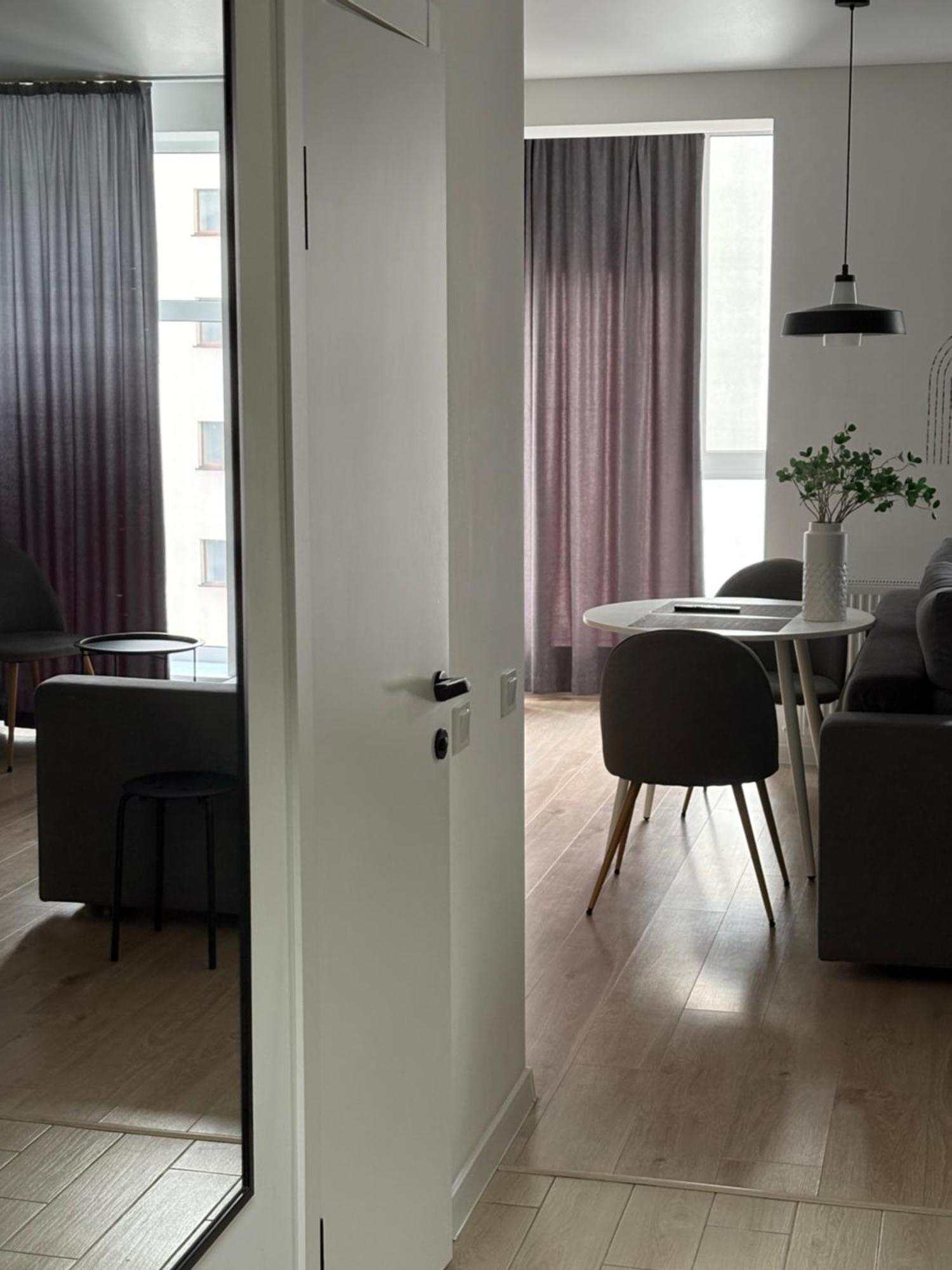Modern Studio City Center Дуже Тепло! Netflix Khmelʼnytsʼkyy Bagian luar foto